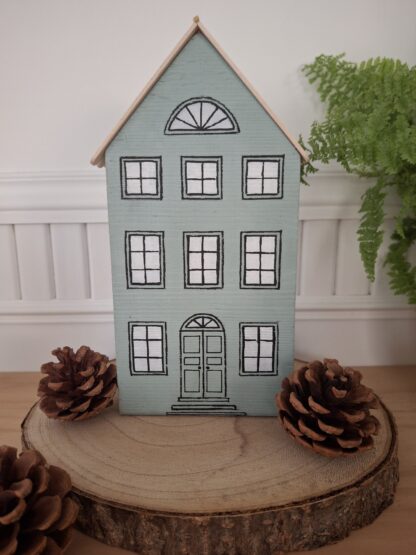 Maison décorative en bois, vert sauge (20 cm)